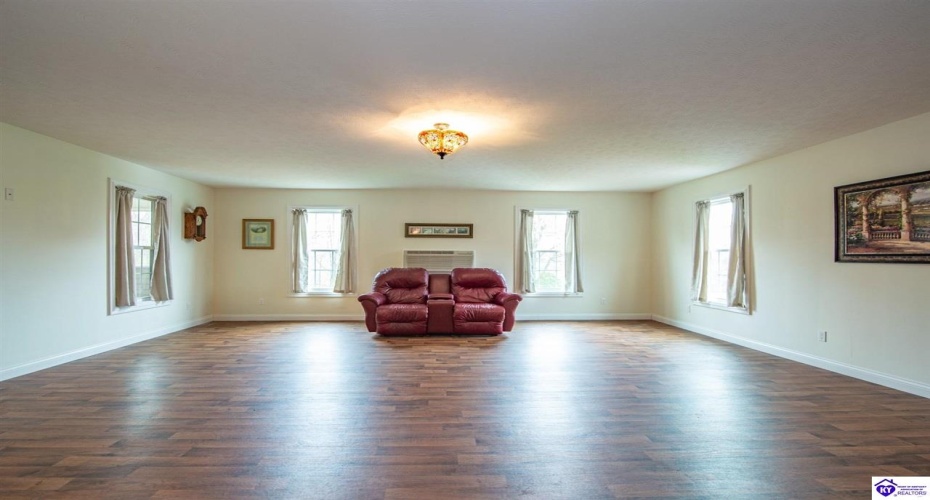 Creekside Drive, Coxs Creek, Kentucky 40013, ,3 BathroomsBathrooms,For Sale,Creekside Drive,HK24004423