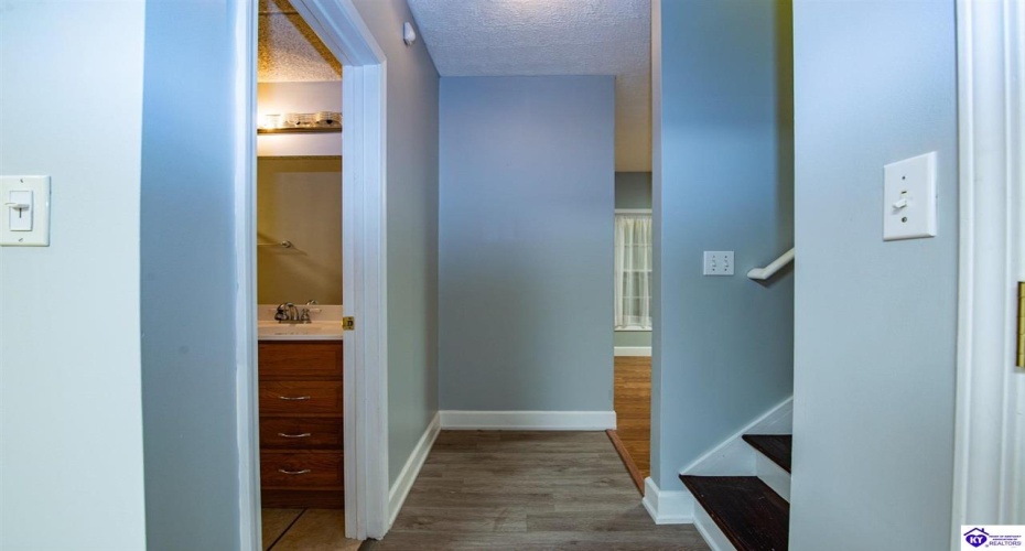 Creekside Drive, Coxs Creek, Kentucky 40013, ,3 BathroomsBathrooms,For Sale,Creekside Drive,HK24004423