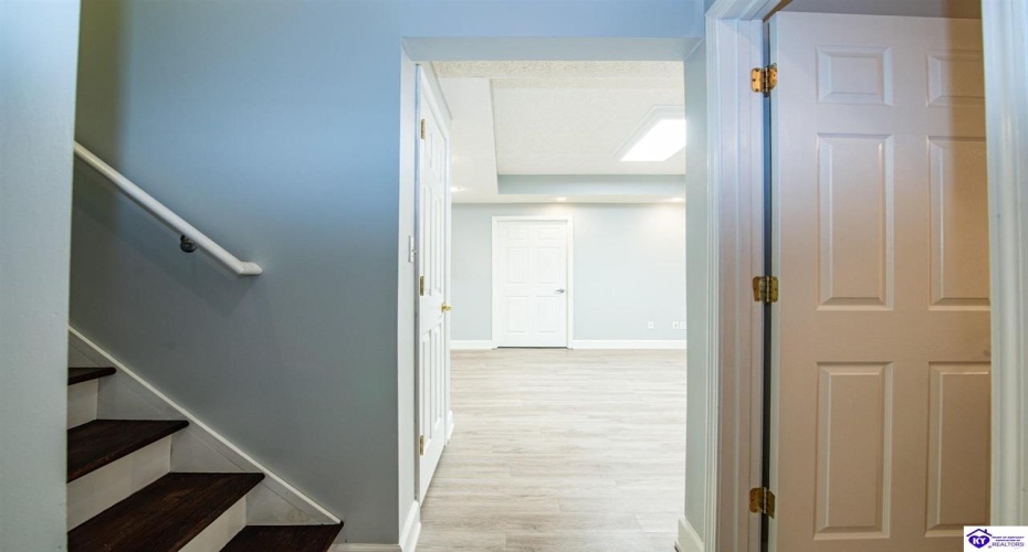 Creekside Drive, Coxs Creek, Kentucky 40013, ,3 BathroomsBathrooms,For Sale,Creekside Drive,HK24004423