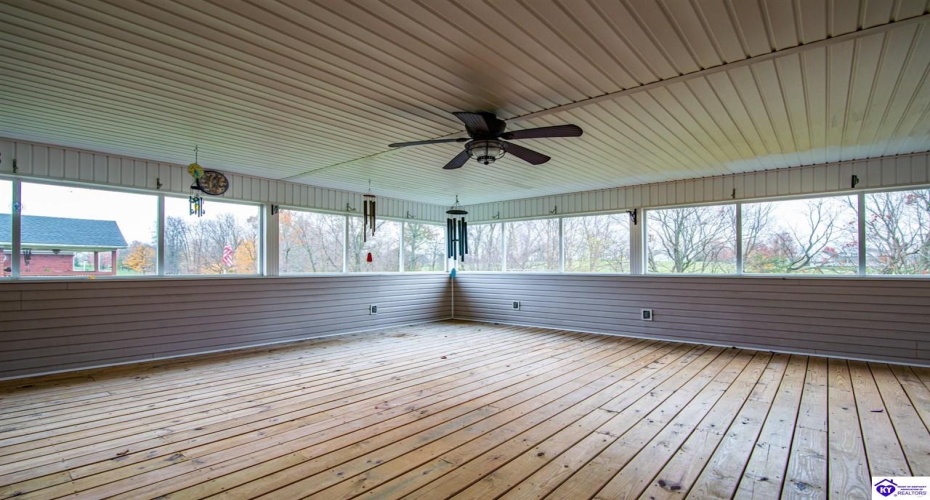 Creekside Drive, Coxs Creek, Kentucky 40013, ,3 BathroomsBathrooms,For Sale,Creekside Drive,HK24004423