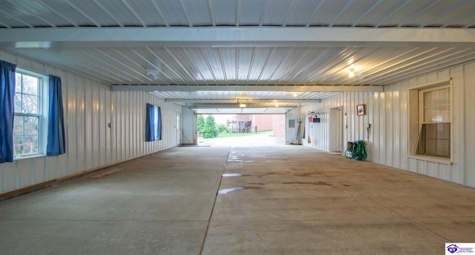 Creekside Drive, Coxs Creek, Kentucky 40013, ,3 BathroomsBathrooms,For Sale,Creekside Drive,HK24004423