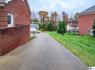 Creekside Drive, Coxs Creek, Kentucky 40013, ,3 BathroomsBathrooms,For Sale,Creekside Drive,HK24004423