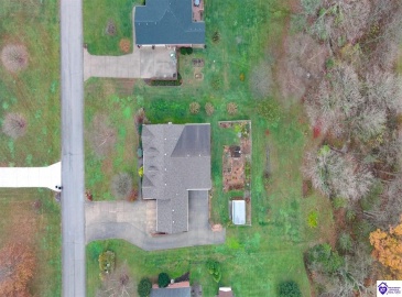 Creekside Drive, Coxs Creek, Kentucky 40013, ,3 BathroomsBathrooms,For Sale,Creekside Drive,HK24004423