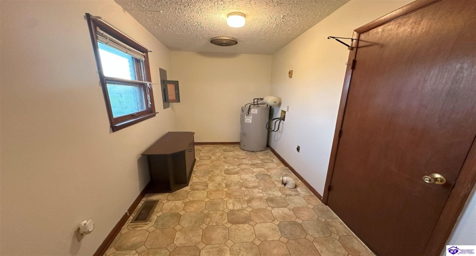 Highway 259, Leitchfield, Kentucky 42754, ,1 BathroomBathrooms,For Sale,Highway 259,HK24004424