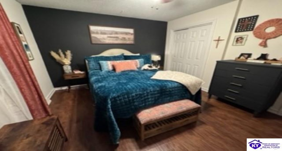 Autumn Way, Elizabethtown, Kentucky 42701, ,2 BathroomsBathrooms,For Sale,Autumn Way,HK24004428