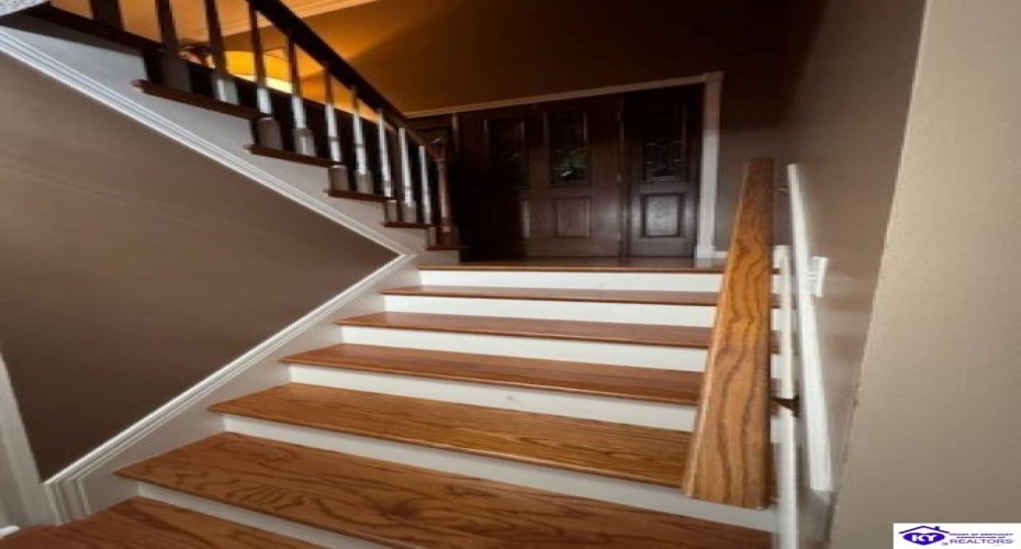 Autumn Way, Elizabethtown, Kentucky 42701, ,2 BathroomsBathrooms,For Sale,Autumn Way,HK24004428