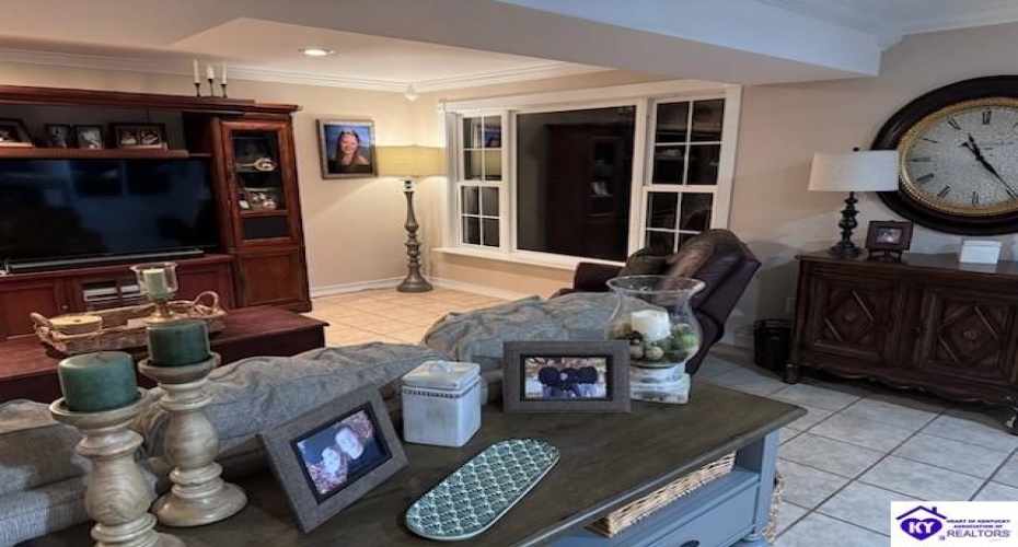 Autumn Way, Elizabethtown, Kentucky 42701, ,2 BathroomsBathrooms,For Sale,Autumn Way,HK24004428