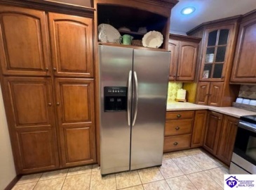 Autumn Way, Elizabethtown, Kentucky 42701, ,2 BathroomsBathrooms,For Sale,Autumn Way,HK24004428