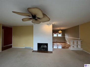 Sunrise Lane, Elizabethtown, Kentucky 42701, ,3 BathroomsBathrooms,For Sale,Sunrise Lane,HK24004429