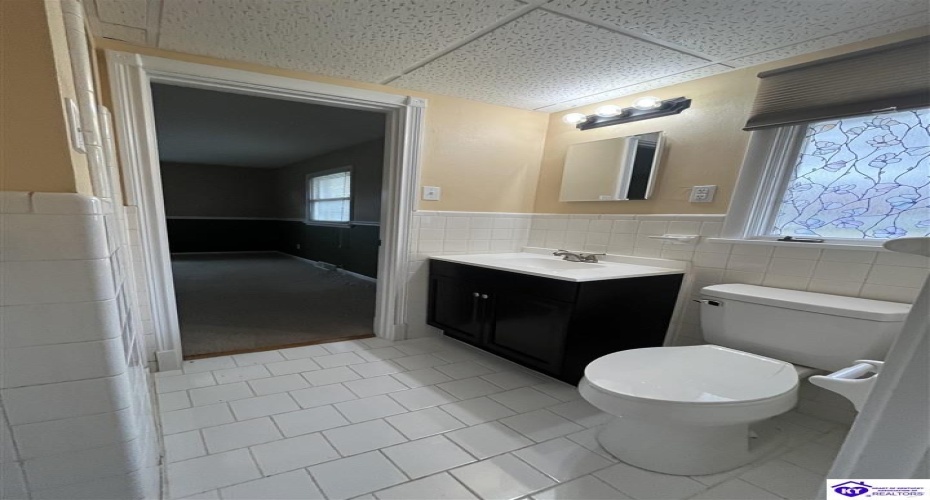 Sunrise Lane, Elizabethtown, Kentucky 42701, ,3 BathroomsBathrooms,For Sale,Sunrise Lane,HK24004429