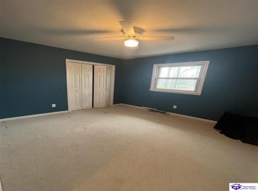 Sunrise Lane, Elizabethtown, Kentucky 42701, ,3 BathroomsBathrooms,For Sale,Sunrise Lane,HK24004429