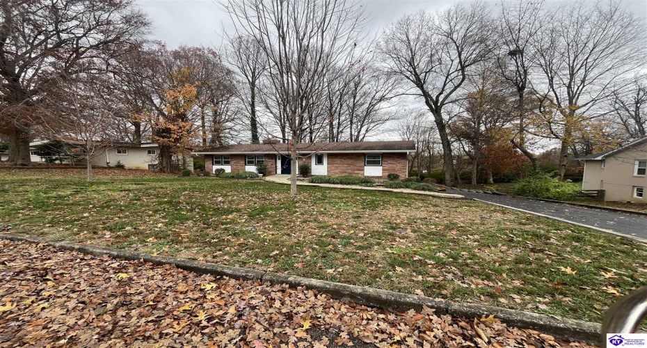 Sunrise Lane, Elizabethtown, Kentucky 42701, ,3 BathroomsBathrooms,For Sale,Sunrise Lane,HK24004429