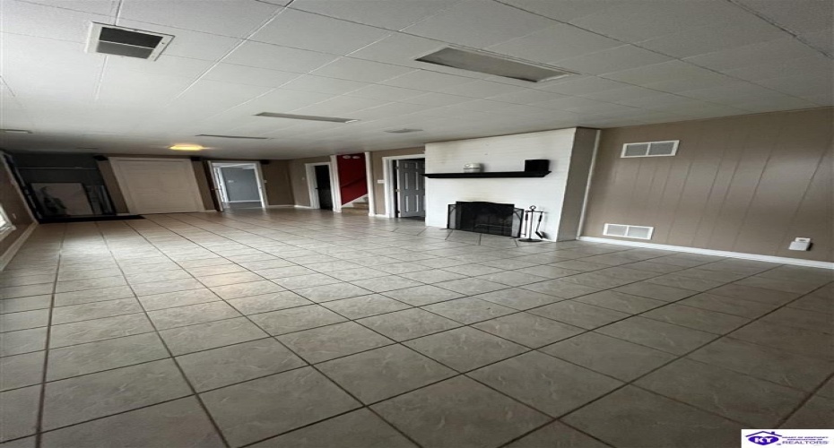 Sunrise Lane, Elizabethtown, Kentucky 42701, ,3 BathroomsBathrooms,For Sale,Sunrise Lane,HK24004429