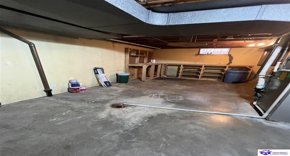 Sunrise Lane, Elizabethtown, Kentucky 42701, ,3 BathroomsBathrooms,For Sale,Sunrise Lane,HK24004429