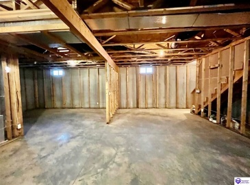 Tuscany Lane, Vine Grove, Kentucky 40175, ,3 BathroomsBathrooms,For Sale,Tuscany Lane,HK24004431