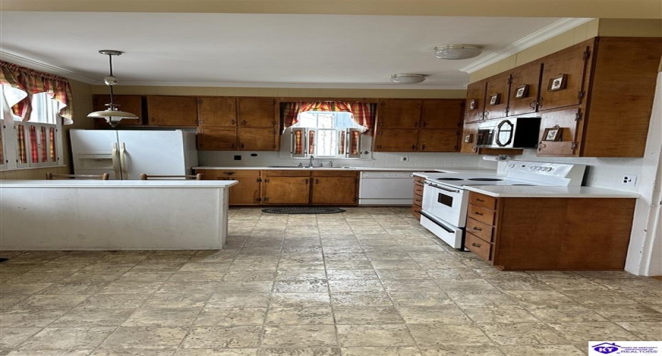 Main Street, Campbellsville, Kentucky 42718, ,3 BathroomsBathrooms,For Sale,Main Street,HK24004433