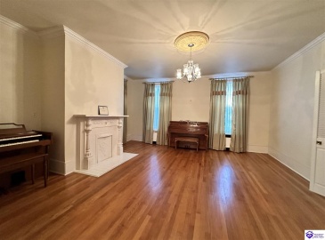 Main Street, Campbellsville, Kentucky 42718, ,3 BathroomsBathrooms,For Sale,Main Street,HK24004433