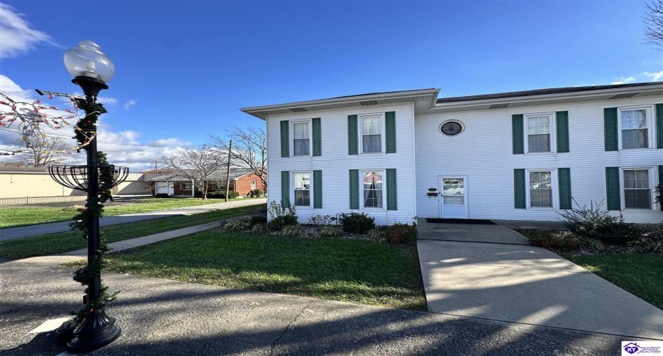 Main Street, Campbellsville, Kentucky 42718, ,3 BathroomsBathrooms,For Sale,Main Street,HK24004433