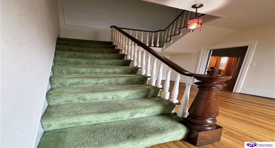 Main Street, Campbellsville, Kentucky 42718, ,3 BathroomsBathrooms,For Sale,Main Street,HK24004433