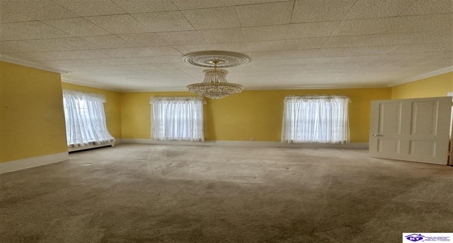 Main Street, Campbellsville, Kentucky 42718, ,3 BathroomsBathrooms,For Sale,Main Street,HK24004433