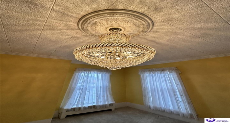 Main Street, Campbellsville, Kentucky 42718, ,3 BathroomsBathrooms,For Sale,Main Street,HK24004433