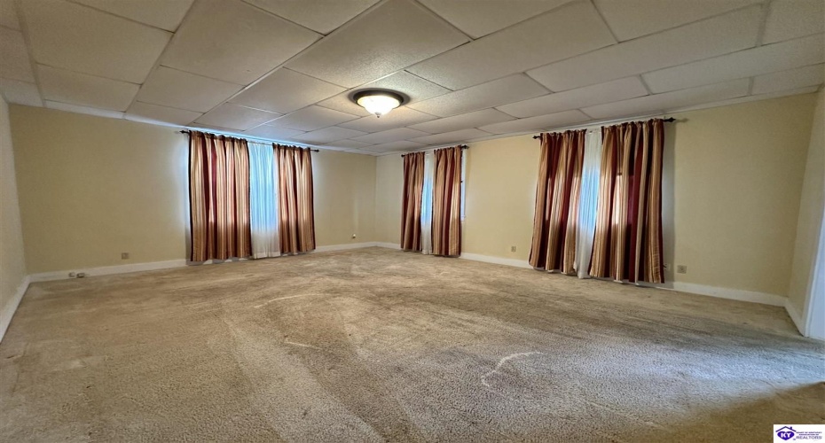 Main Street, Campbellsville, Kentucky 42718, ,3 BathroomsBathrooms,For Sale,Main Street,HK24004433