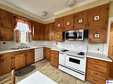 Main Street, Campbellsville, Kentucky 42718, ,3 BathroomsBathrooms,For Sale,Main Street,HK24004433