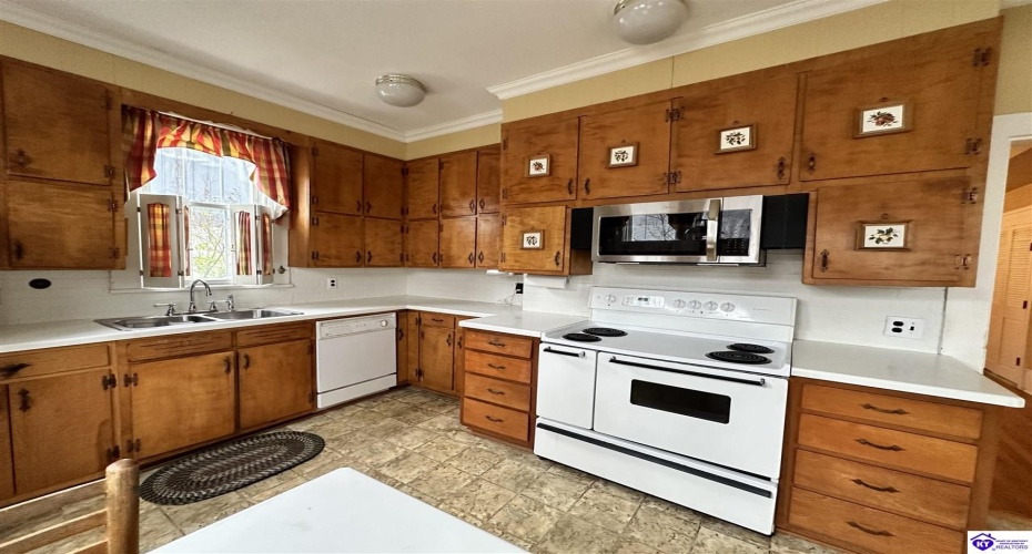 Main Street, Campbellsville, Kentucky 42718, ,3 BathroomsBathrooms,For Sale,Main Street,HK24004433