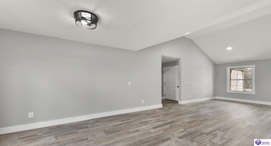 Smiths Grove Scottsville Road, Oakland, Kentucky 42159, ,2 BathroomsBathrooms,For Sale,Smiths Grove Scottsville Road,HK24004436