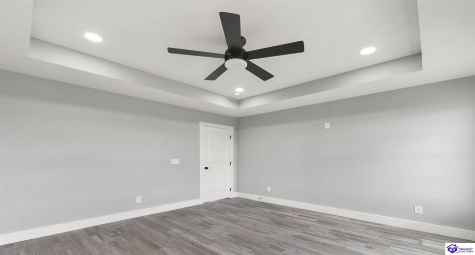 Smiths Grove Scottsville Road, Oakland, Kentucky 42159, ,2 BathroomsBathrooms,For Sale,Smiths Grove Scottsville Road,HK24004436