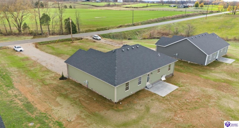 Smiths Grove Scottsville Road, Oakland, Kentucky 42159, ,2 BathroomsBathrooms,For Sale,Smiths Grove Scottsville Road,HK24004436