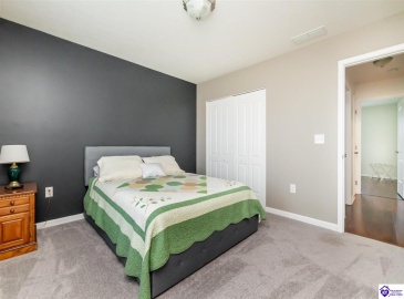 Blanket Court, Elizabethtown, Kentucky 42701, ,2 BathroomsBathrooms,For Sale,Blanket Court,HK24004437