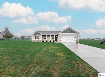 Blanket Court, Elizabethtown, Kentucky 42701, ,2 BathroomsBathrooms,For Sale,Blanket Court,HK24004437