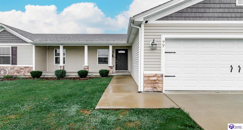 Blanket Court, Elizabethtown, Kentucky 42701, ,2 BathroomsBathrooms,For Sale,Blanket Court,HK24004437