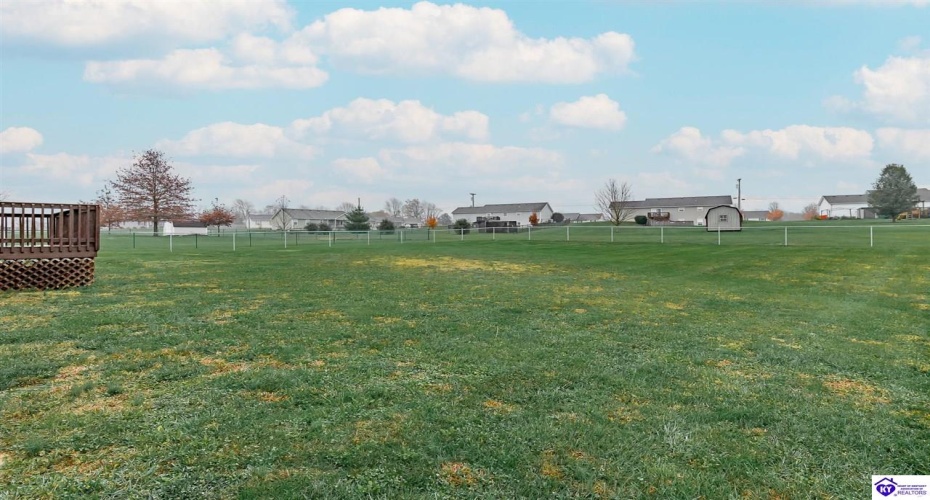 Blanket Court, Elizabethtown, Kentucky 42701, ,2 BathroomsBathrooms,For Sale,Blanket Court,HK24004437