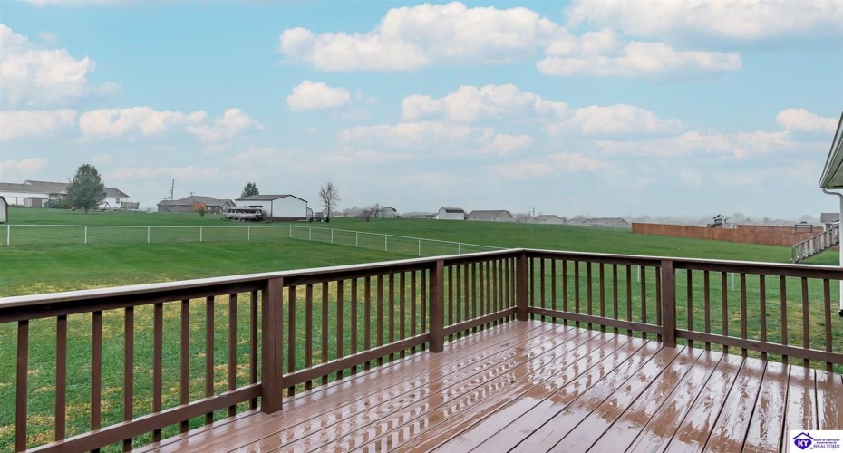 Blanket Court, Elizabethtown, Kentucky 42701, ,2 BathroomsBathrooms,For Sale,Blanket Court,HK24004437