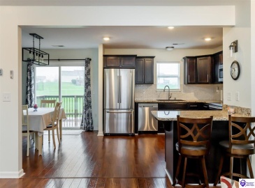 Blanket Court, Elizabethtown, Kentucky 42701, ,2 BathroomsBathrooms,For Sale,Blanket Court,HK24004437