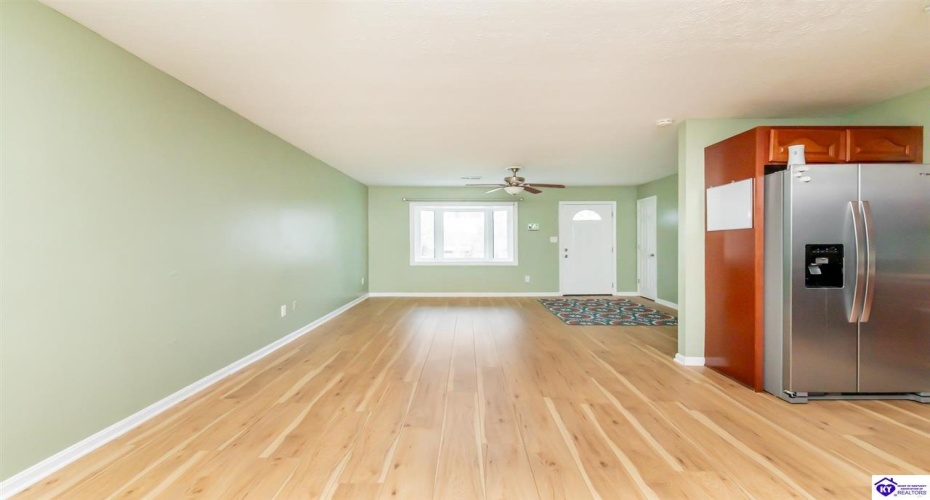 Morninglory Ct, Radcliff, Kentucky 40160, ,2 BathroomsBathrooms,For Sale,Morninglory Ct,HK24004438