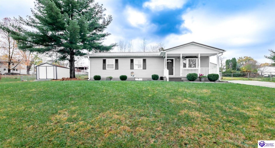 Morninglory Ct, Radcliff, Kentucky 40160, ,2 BathroomsBathrooms,For Sale,Morninglory Ct,HK24004438