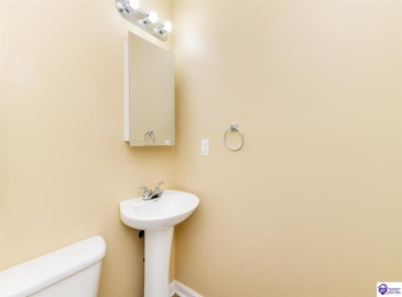 Morninglory Ct, Radcliff, Kentucky 40160, ,2 BathroomsBathrooms,For Sale,Morninglory Ct,HK24004438