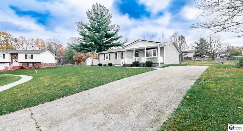 Morninglory Ct, Radcliff, Kentucky 40160, ,2 BathroomsBathrooms,For Sale,Morninglory Ct,HK24004438