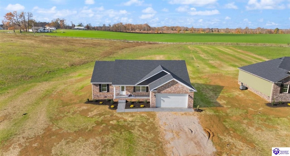 Smiths Grove Scottsville Road, Oakland, Kentucky 42159, ,2 BathroomsBathrooms,For Sale,Smiths Grove Scottsville Road,HK24004441