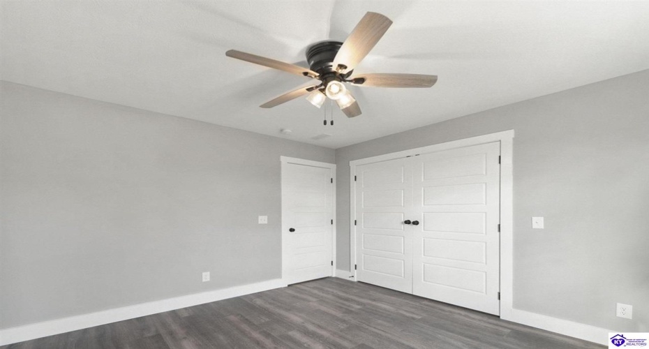 Smiths Grove Scottsville Road, Oakland, Kentucky 42159, ,2 BathroomsBathrooms,For Sale,Smiths Grove Scottsville Road,HK24004441