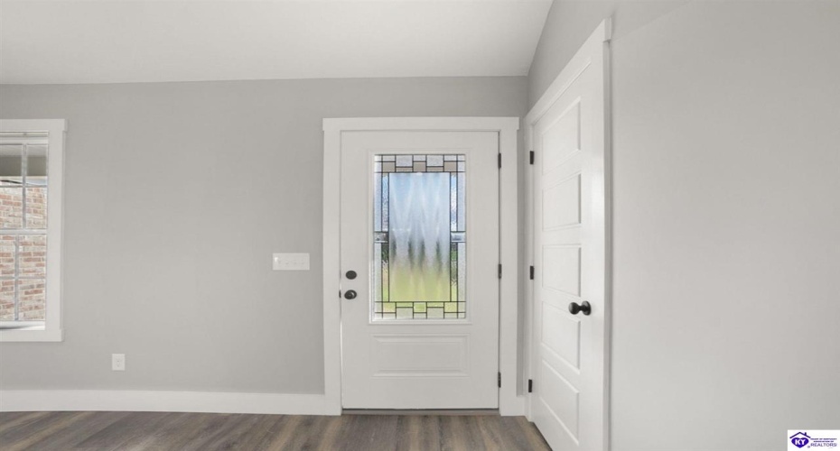 Smiths Grove Scottsville Road, Oakland, Kentucky 42159, ,2 BathroomsBathrooms,For Sale,Smiths Grove Scottsville Road,HK24004441