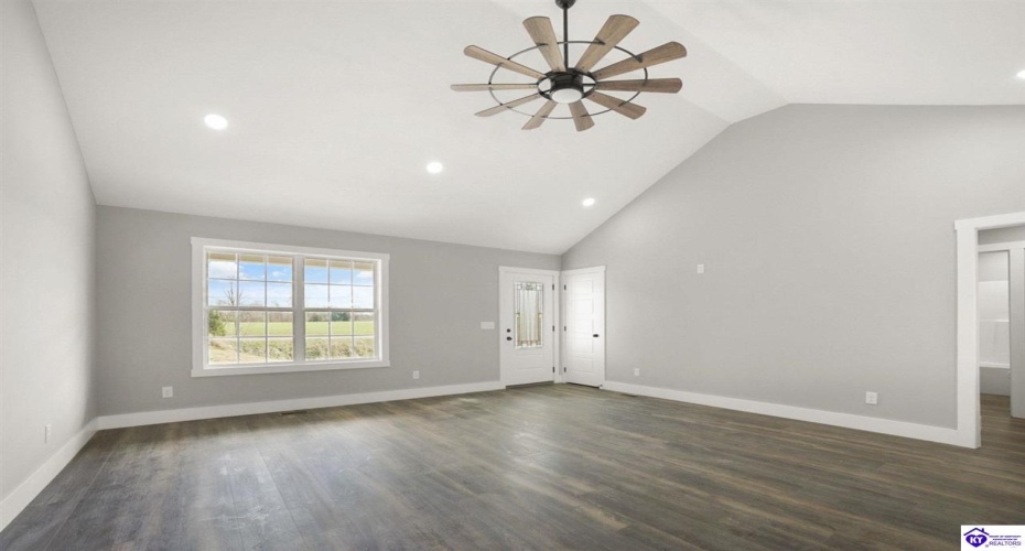 Smiths Grove Scottsville Road, Oakland, Kentucky 42159, ,2 BathroomsBathrooms,For Sale,Smiths Grove Scottsville Road,HK24004441