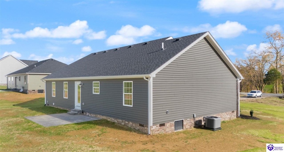 Smiths Grove Scottsville Road, Oakland, Kentucky 42159, ,2 BathroomsBathrooms,For Sale,Smiths Grove Scottsville Road,HK24004441