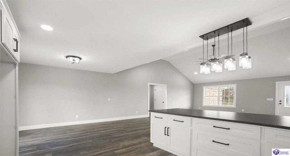 Smiths Grove Scottsville Road, Oakland, Kentucky 42159, ,2 BathroomsBathrooms,For Sale,Smiths Grove Scottsville Road,HK24004441