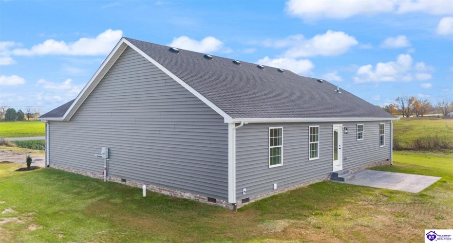 Smiths Grove Scottsville Road, Oakland, Kentucky 42159, ,2 BathroomsBathrooms,For Sale,Smiths Grove Scottsville Road,HK24004441