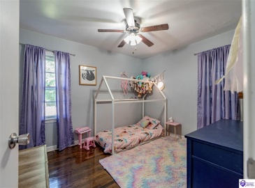 Sunrise Lane, Elizabethtown, Kentucky 42701, ,2 BathroomsBathrooms,For Sale,Sunrise Lane,HK24004340