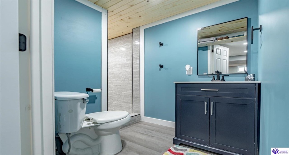 Sunrise Lane, Elizabethtown, Kentucky 42701, ,2 BathroomsBathrooms,For Sale,Sunrise Lane,HK24004340